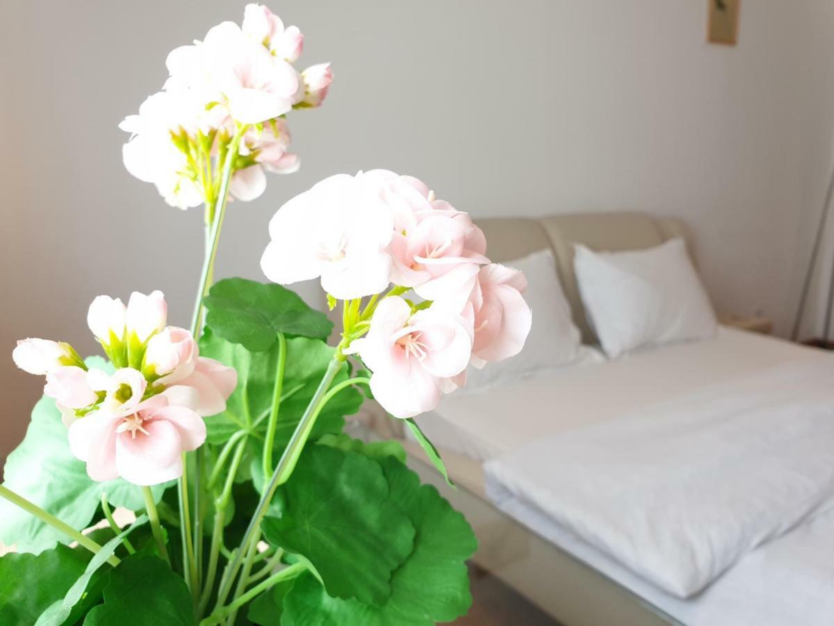 Urban Aparthotel Bukarest Eksteriør billede