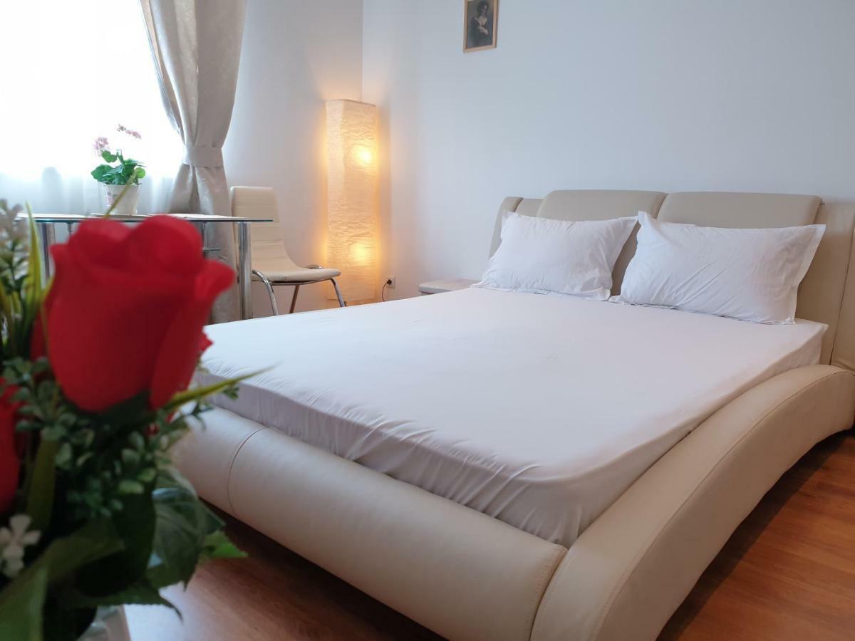 Urban Aparthotel Bukarest Eksteriør billede