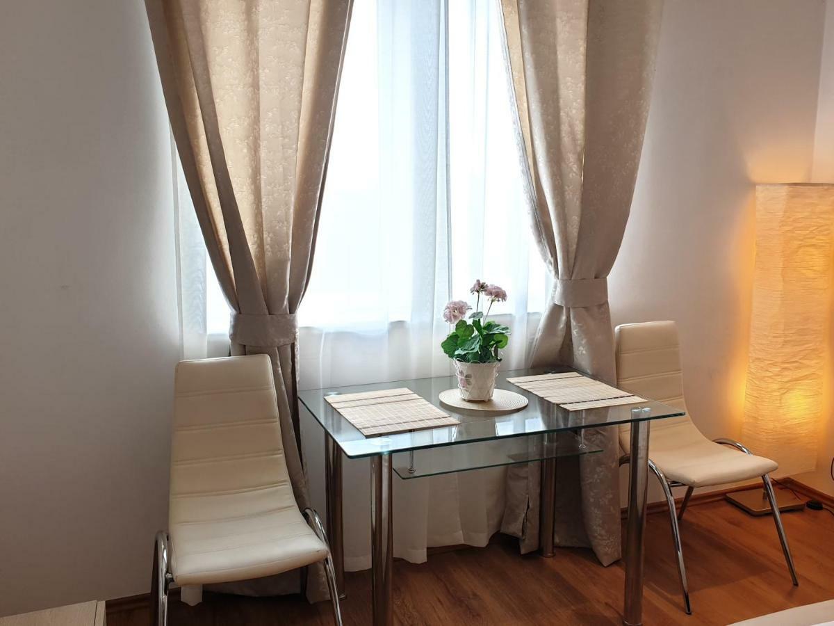 Urban Aparthotel Bukarest Eksteriør billede